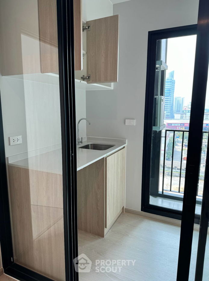 picture 1-BR Condo at NUE Mega Plus Bangna in Bang Kaeo (ID 2032789) - 4/8