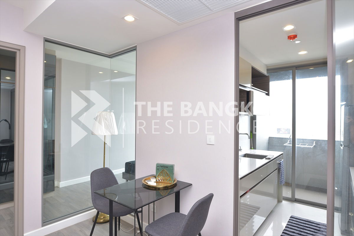 picture The Room Rama 4 🔥 Beautiful Unit in a Popular Project, Near MRT Hua Lamphong - 7/10