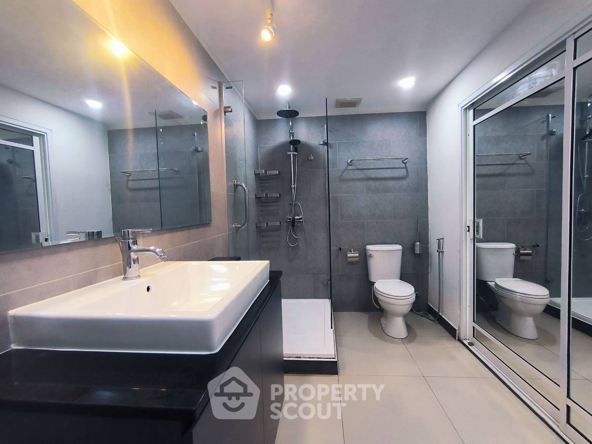 picture 1-BR Condo at Tudor Court close to Phratamnak (ID 1862712) - 8/8
