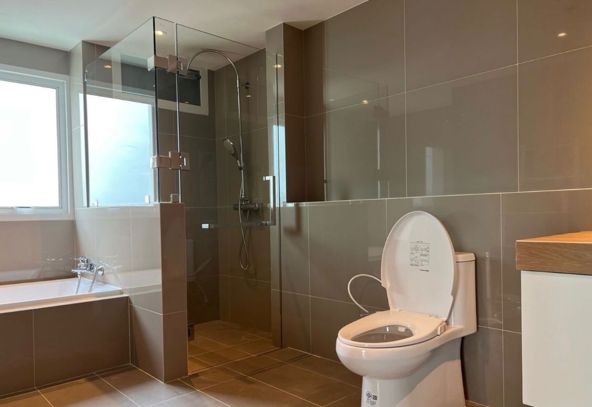 picture rent: The Natural Place Suite 2 bedrooms, beautiful, good location, ready to move in, near MRT Lumpini. Interested, add Line @841qqlnr - 8/14