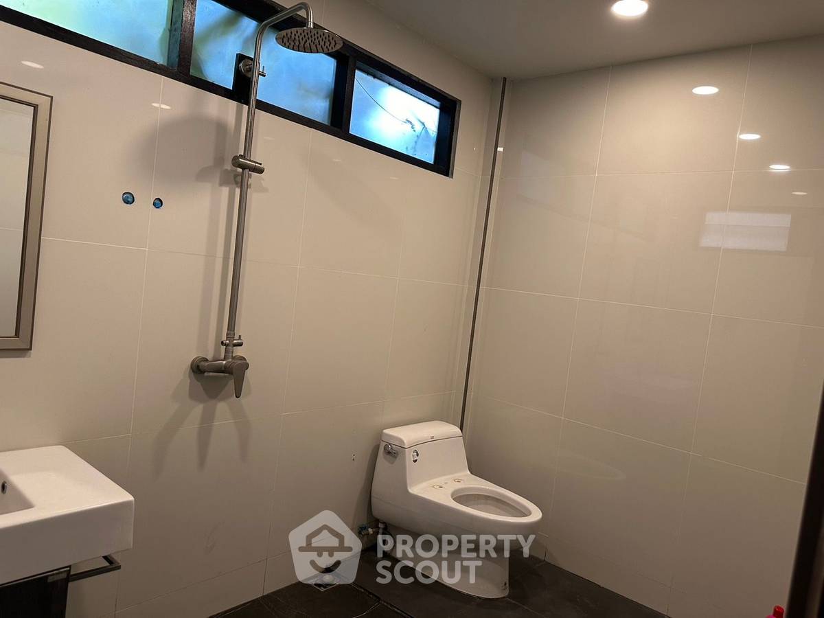 รูป บ้าน 4-ห้องนอน ใกล้ MRT สุทธิสาร (ID 1504168) - รูปที่ 18/23