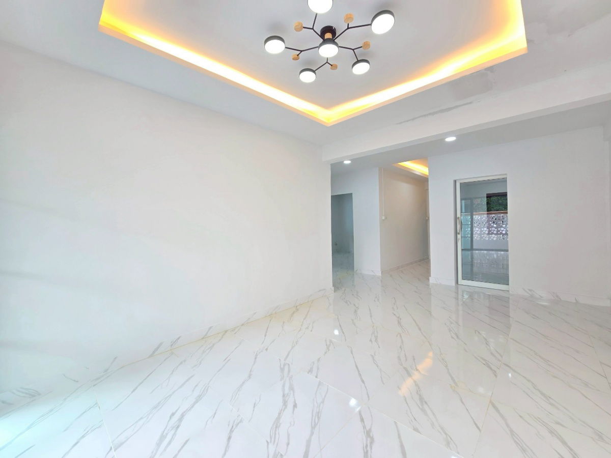 รูป หมู่บ้านธราดลบุรี ซ.2 (บ้านแฝด) - รูปที่ 10/21
