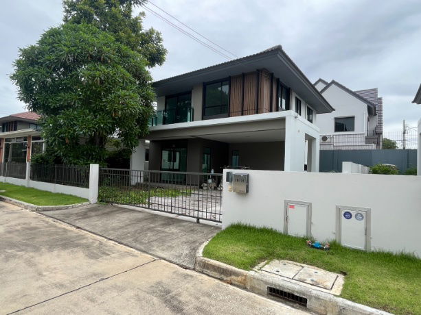 รูป บ้านเดี่ยว 2 ชั้น โครงการ บุราสิริ บางนา  วิวโค้งน้ำคลองสำโรง ใกล้ถนนบางนา-ตราด เข้าเมืองได้สะดวก ต.บางปลา อ.บางพลี  (ราคา 4,990,000 บาท ) - รูปที่ 6/12
