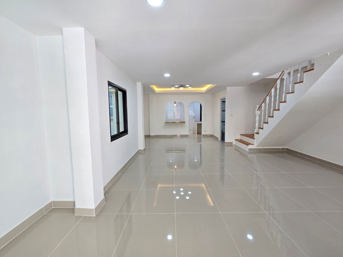 รูป หมู่บ้านพรพิมาน ซ.10/1 เนื้อที่28ตรว. 3นอน 2น้ำ ราคาขาย 2.2ล้าน - รูปที่ 5/22