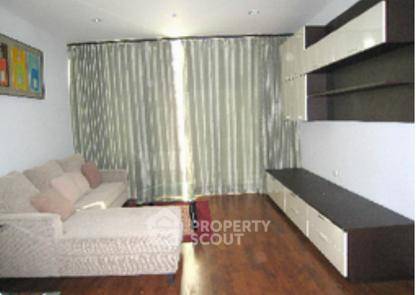 2-BR Condo at Siri Residence Sukhumvit near BTS Phrom Phong (ID 512647)