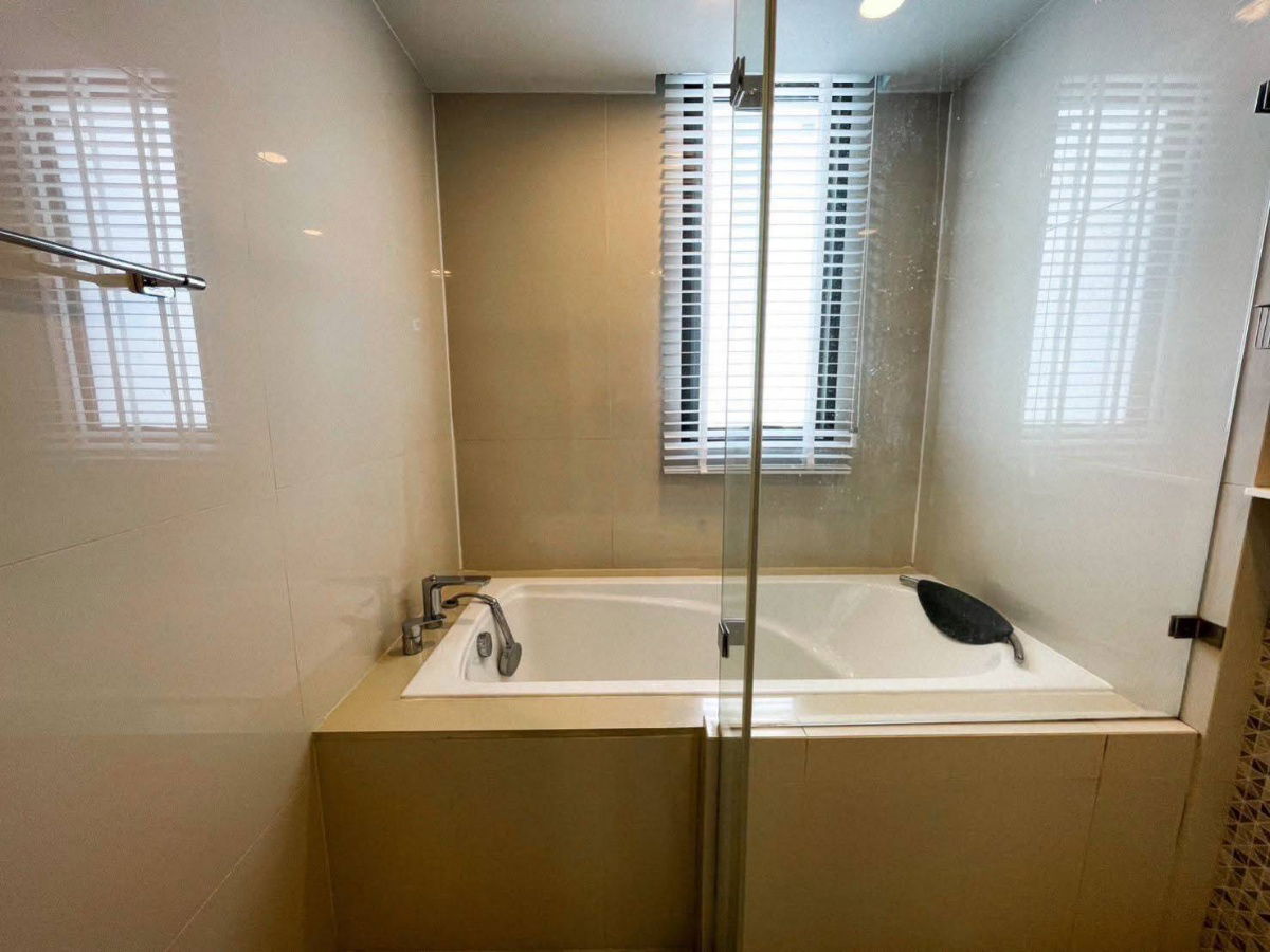 picture For Sale: The Tree Sukhum 64 Duplex 2BR Sale with Tenant  - 16/20