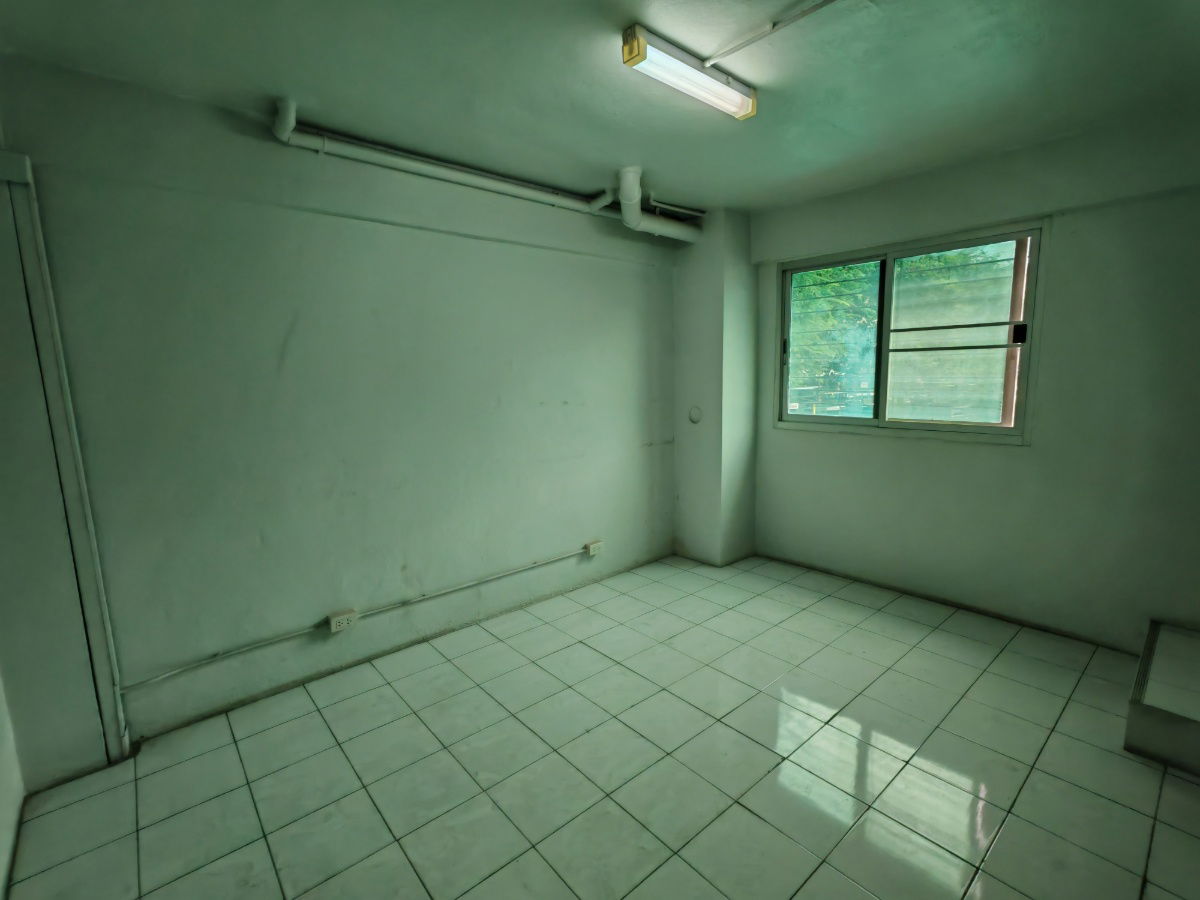 picture Rent a Commercial Building, Soi Phahonyothin 37/1 - 7/22