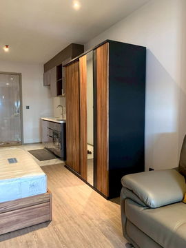 Special Price! Studio unit 30 Sqm. - Fully furnished 