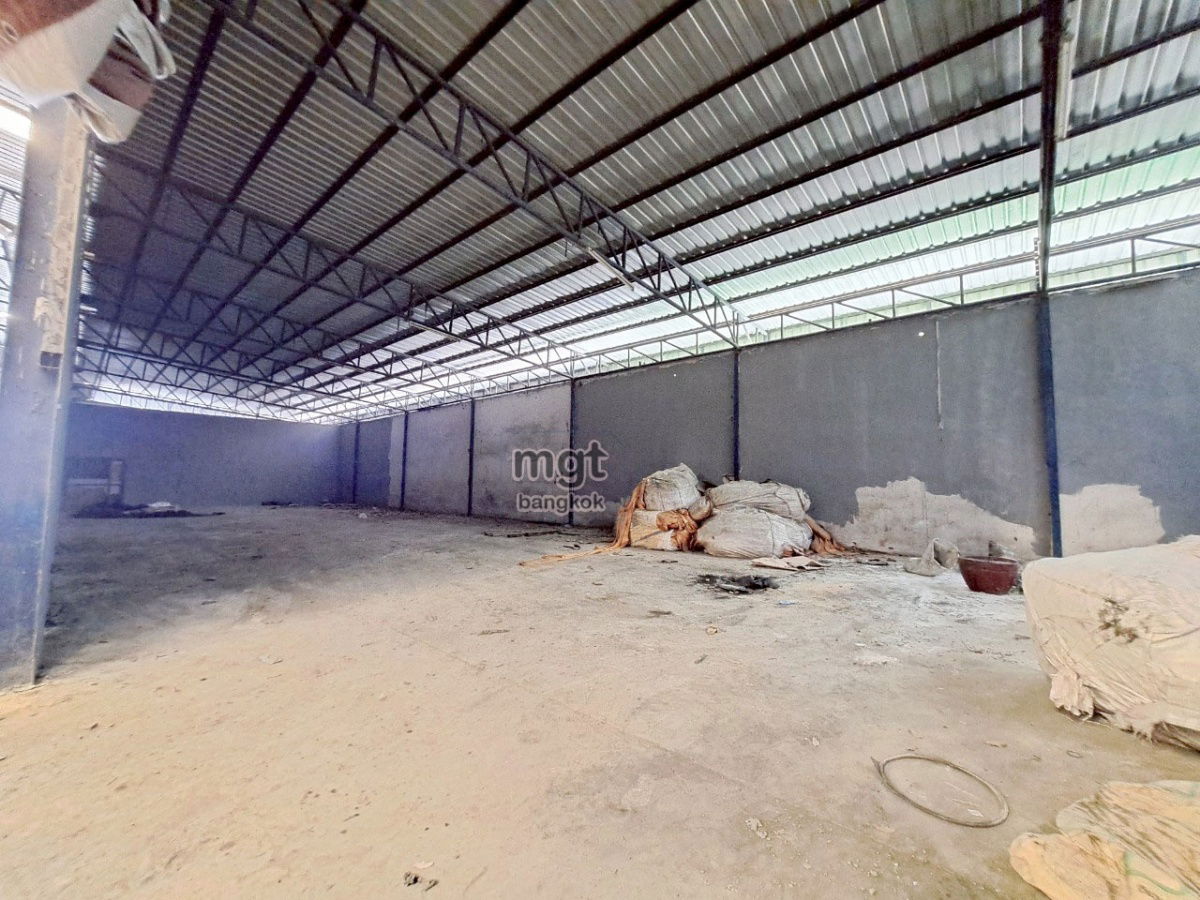 picture If you are looking for a ready-to-use factory in the heart of the EEC industrial estate, affordable price, 2.5 rai area, near the main road - 8/11