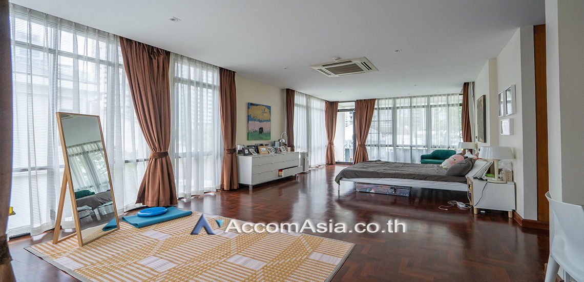 picture 🔼🔽 AccomA 📩  Minimalist Box-Shape Home with Natural Light and Utility Room (AA13422) - 12/20