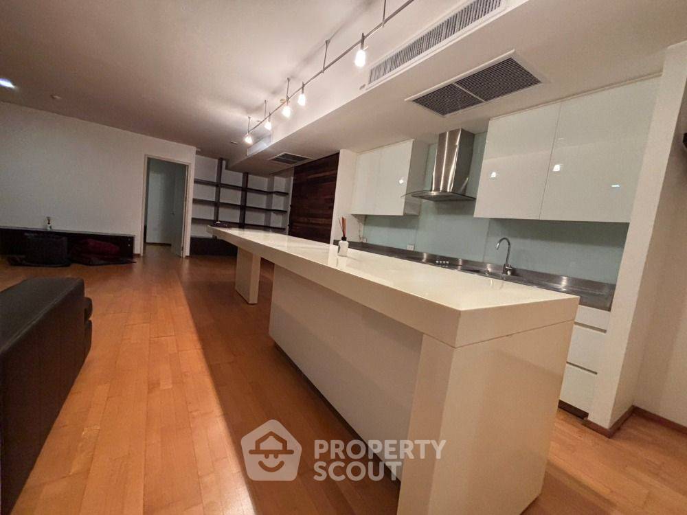 picture 2-BR Condo at Issara @ 42 Sukhumvit Condominium near BTS Ekkamai (ID 2225546) - 30/40