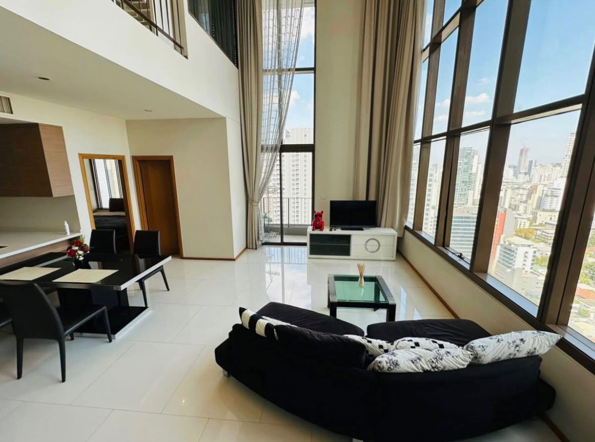 picture P0135 For Rent! The Emporio Place - 4/14