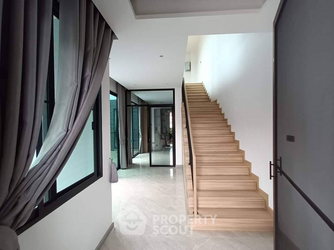 picture 4-BR House near ARL Ramkhamhaeng (ID 2226122) - 4/18