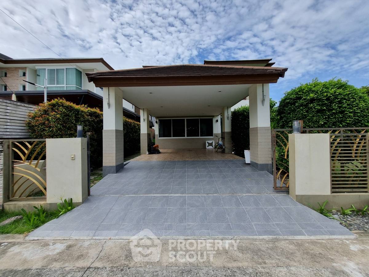 picture 3-BR House at Busarakham Residence in Sala Thammasop (ID 2180220) - 4/24
