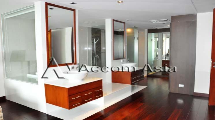 picture 🔼🔽 AccomA 📩 Spacious unit with private pool and dark wood tones at Le Raffine Sukhumvit 31 Condominium (1520402) - 9/9