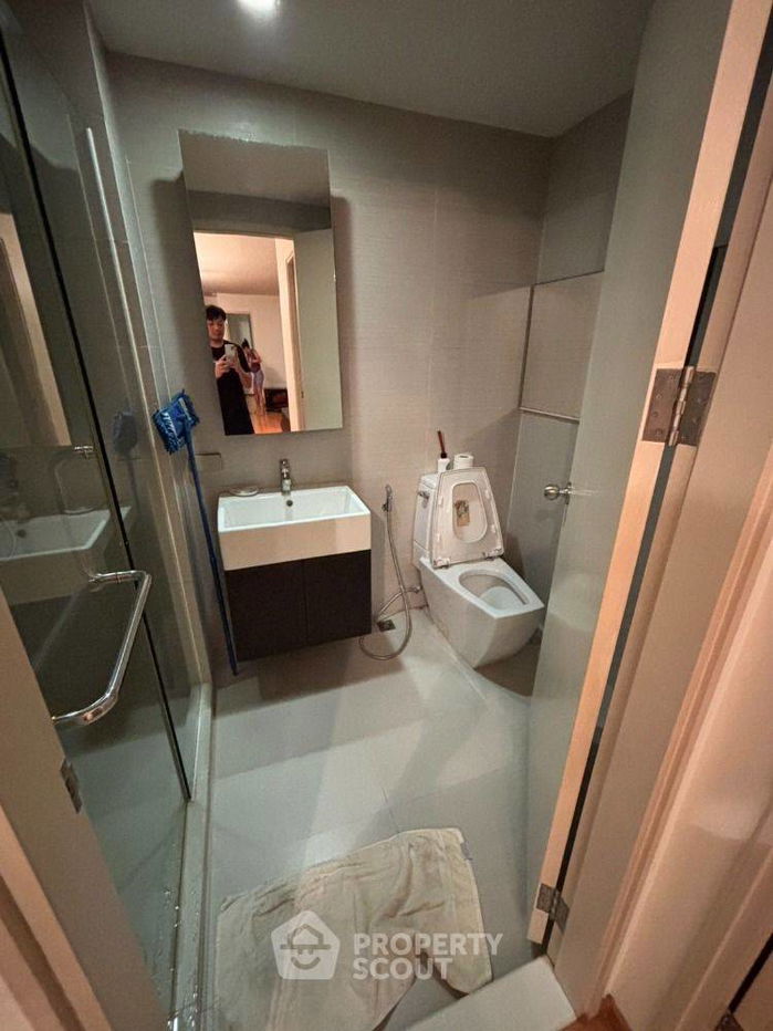 picture 2-BR Condo at Issara @ 42 Sukhumvit Condominium near BTS Ekkamai (ID 2225546) - 11/40