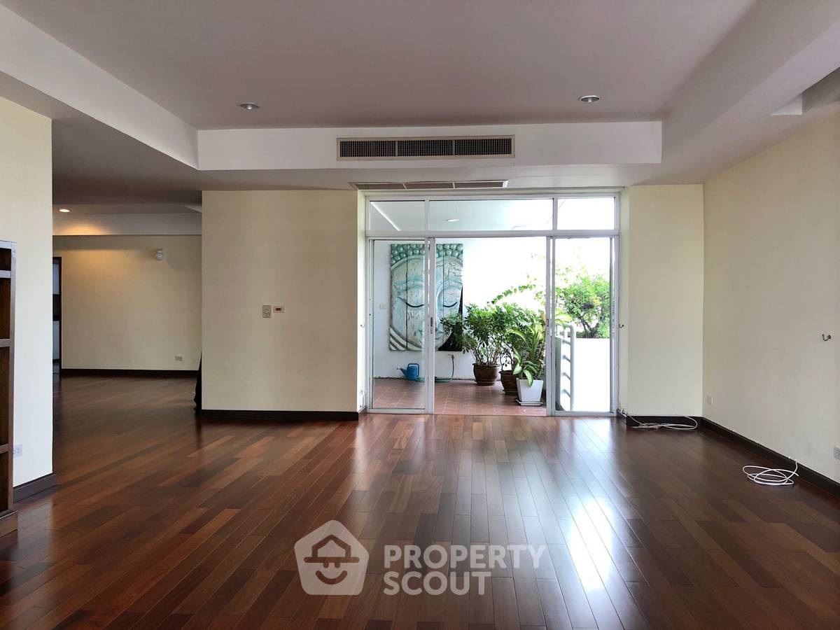 picture 3-BR Condo at La Cascade Condominium near BTS Ekkamai (ID 2224082) - 7/23