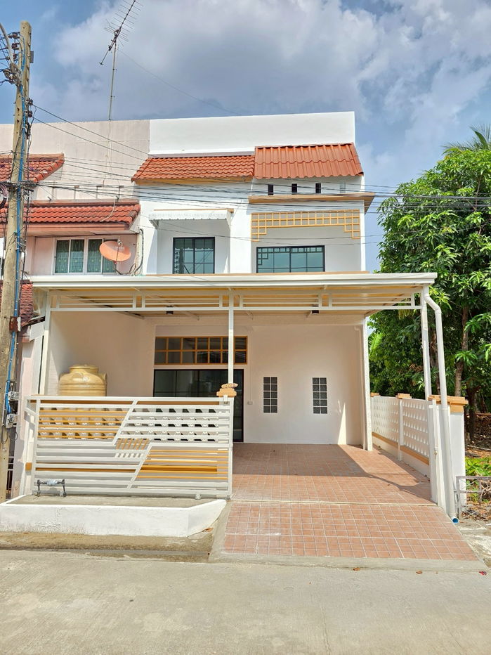 รูป #หมู่บ้านชมฟ้าวรางกูล (บ้านหลังริมติดสนามเด็กเล่น) - รูปที่ 16/17