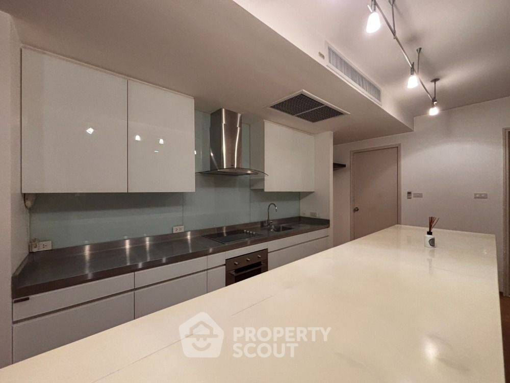 picture 2-BR Condo at Issara @ 42 Sukhumvit Condominium near BTS Ekkamai (ID 2225546) - 37/40