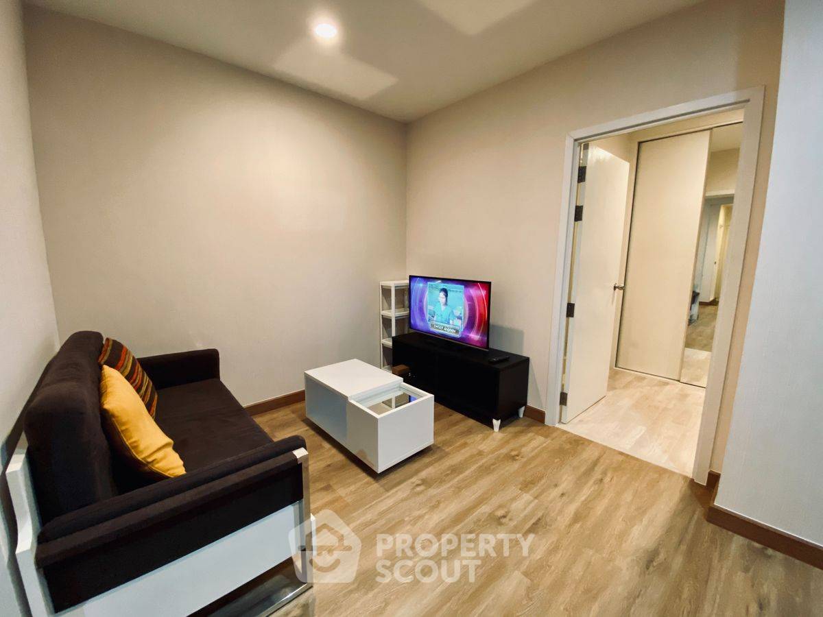 picture 2-BR Condo at Plum Condo Central Station near MRT Sam Yaek Bang Yai (ID 2108004) - 8/16