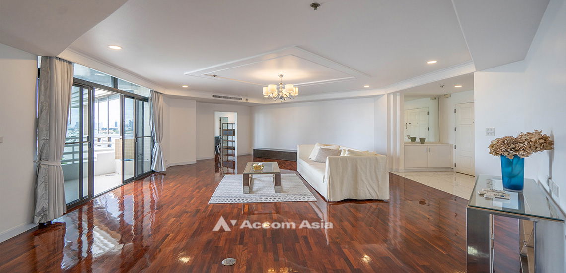 รูป 🔼🔽 AccomA 📩 Classically elegant unit with skyline balcony view (24496) - รูปที่ 2/18