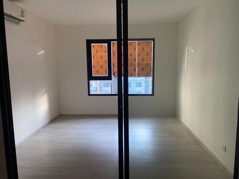 Life Asoke | Near MRT Phetchaburi, APL Makkasan