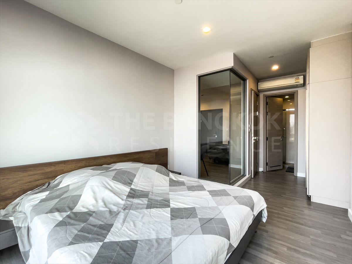 picture The Room Rama 4 🔥 Beautiful Unit in a Popular Project, Near MRT Hua Lamphong - 2/10