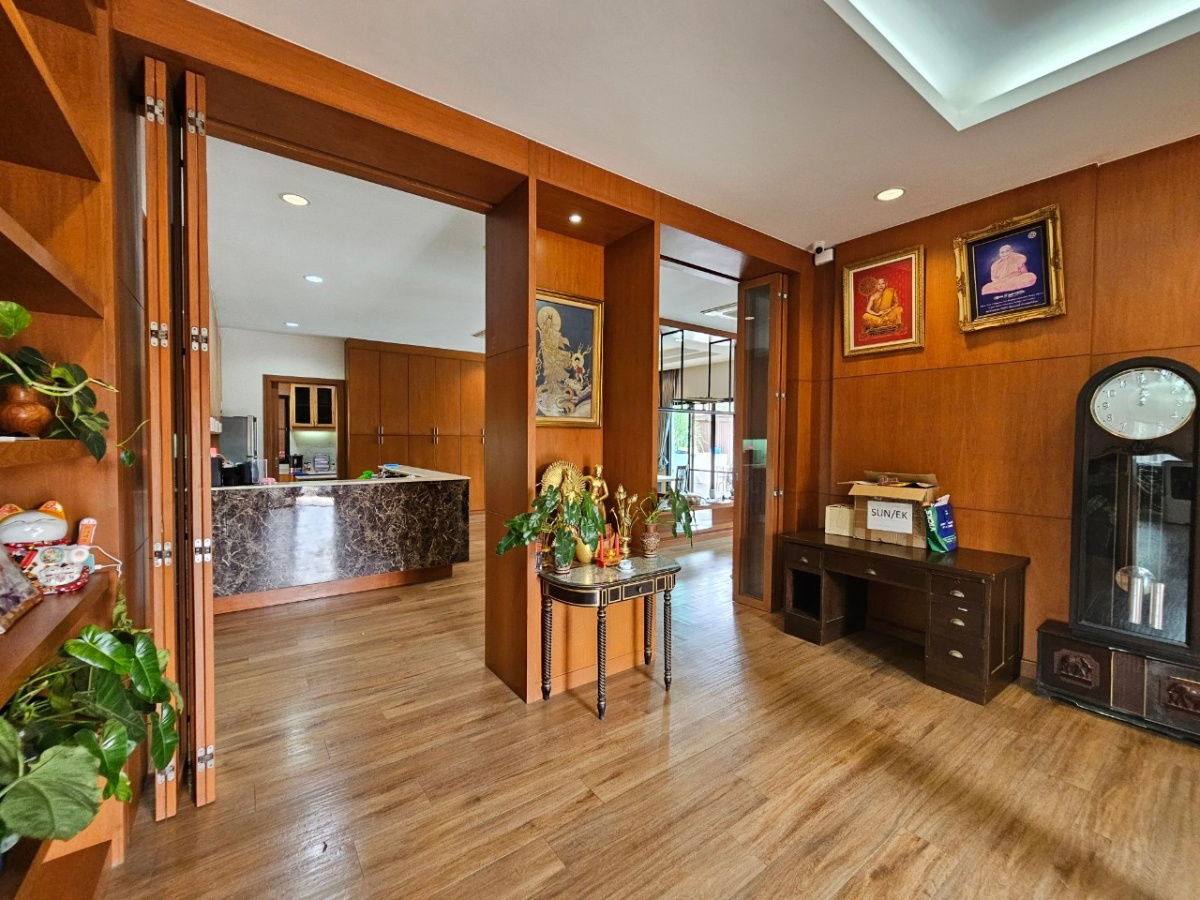 รูป 🏡 ขายด่วน! บ้านหลังใหญ่พื้นที่กว่า 1 ไร่ หายาก! ใกล้เดอะมอลล์บางแค, MRTหลักสอง บรรยากาศธรรมชาติ 🌟 - รูปที่ 7/21