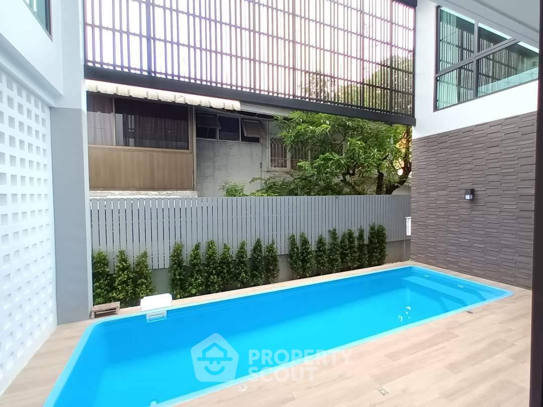 picture 4-BR House near ARL Ramkhamhaeng (ID 2226122) - 6/18