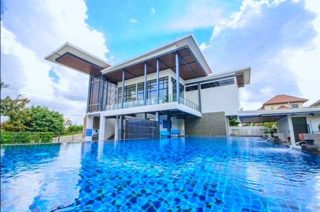 picture 5 bed Mansion for rent 2-storey Opposite Central Westville 100m. MRT BangYiKhan 4.7km. 68sq.wa. 288s - 1/8