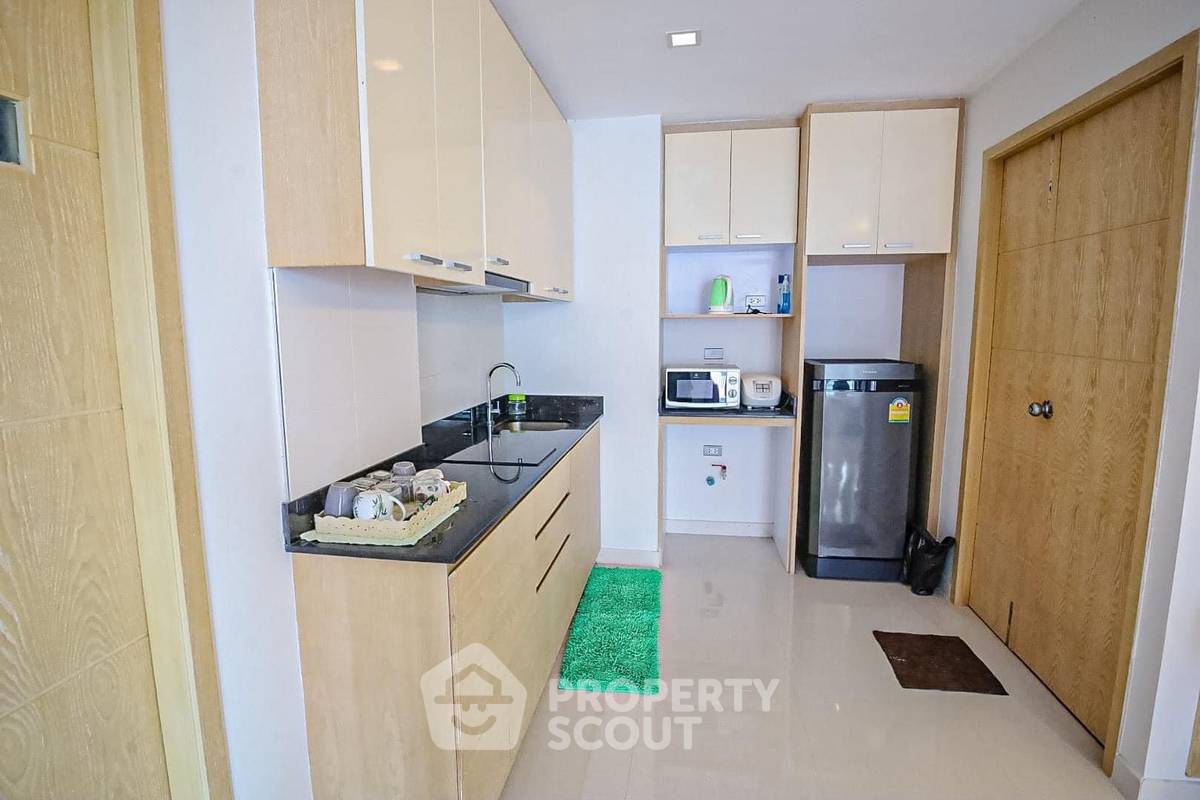 picture 1-BR Condo at Beachfront Jomtien Residence Condominium close to Pattaya (ID 1723838) - 4/10