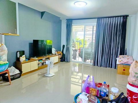 LatSawai Market 1.1 km. LamLukka Khlong4  2-storey townhouse, modern style 19 sq.w.149 sq.m.