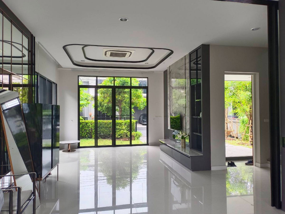 picture  3-bedroom detached house for sale in Mooban Nara Botanic Srinakarin, Yellow line Lasalle Skytrain Station - 7/18