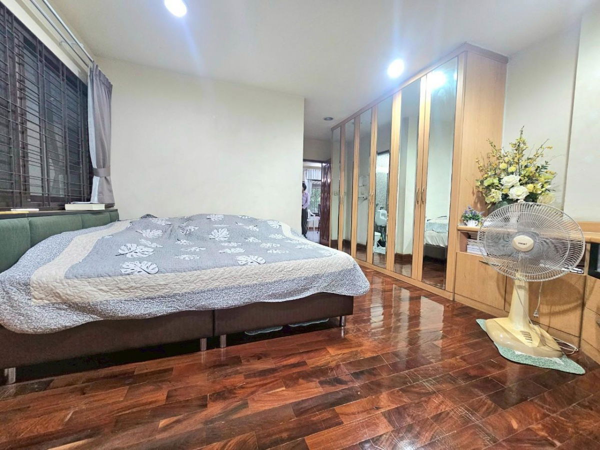 รูป 🏡 ขายบ้านเดี่ยวสุดหรู โครงการสัมมากร รามคำแหง 112 - รูปที่ 3/15