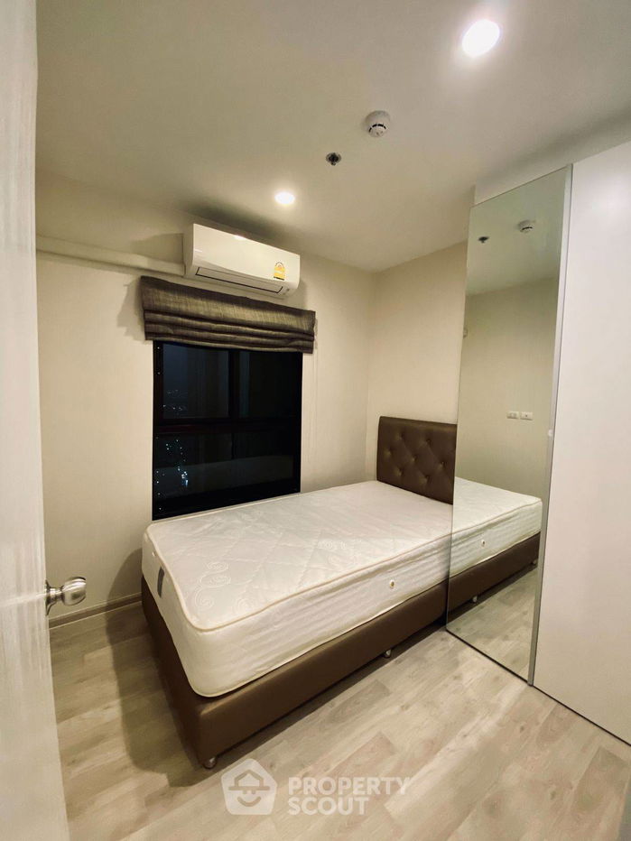 picture 2-BR Condo at Plum Condo Central Station near MRT Sam Yaek Bang Yai (ID 2108004) - 3/16
