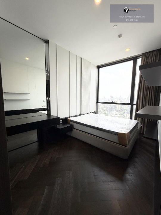 picture The Esse Sukhumvit 36 | Rare unit, one of the small penthouses, very close to Thonglor BTS station #2025072411058 - 4/9