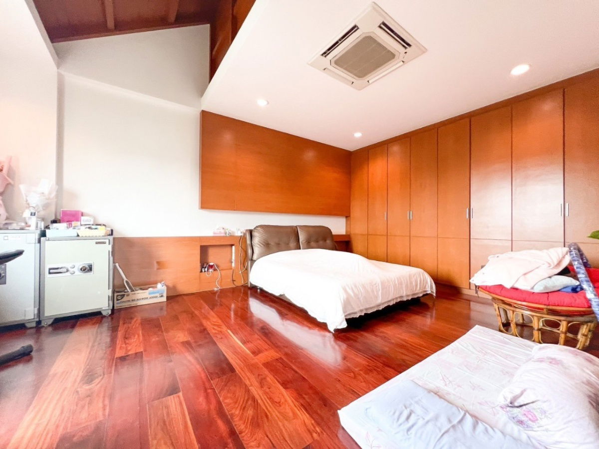 รูป 🏡 ขายด่วน! บ้านหลังใหญ่พื้นที่กว่า 1 ไร่ หายาก! ใกล้เดอะมอลล์บางแค, MRTหลักสอง บรรยากาศธรรมชาติ 🌟 - รูปที่ 13/21