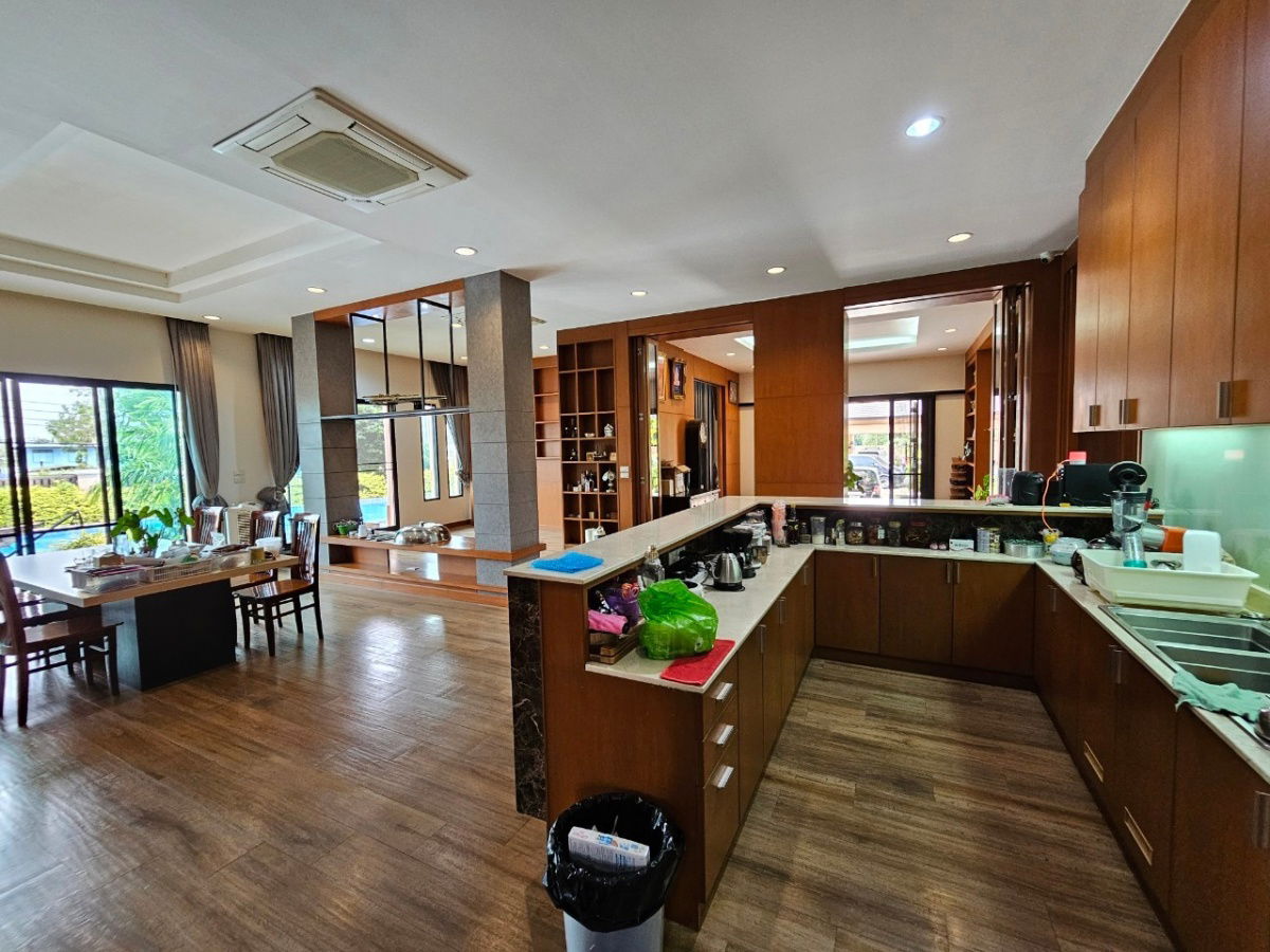 รูป 🏡 ขายด่วน! บ้านหลังใหญ่พื้นที่กว่า 1 ไร่ หายาก! ใกล้เดอะมอลล์บางแค, MRTหลักสอง บรรยากาศธรรมชาติ 🌟 - รูปที่ 10/21