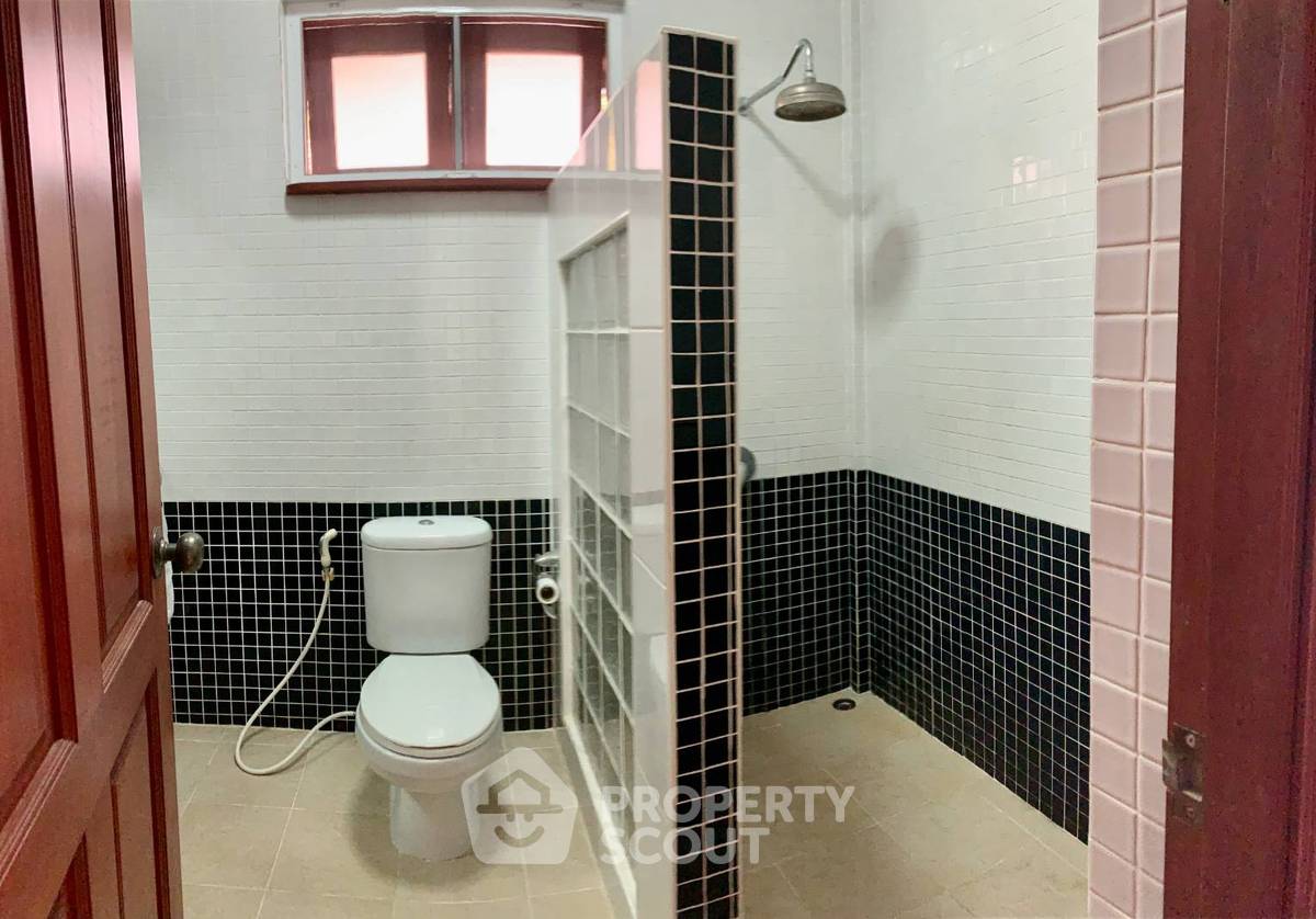 picture 4-BR Villa in Nong Kae (ID 1094572) - 24/25