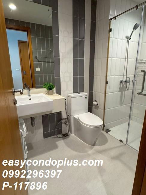 picture P-117896 Condo for sell Circle Condominium fully furnished. - 3/9