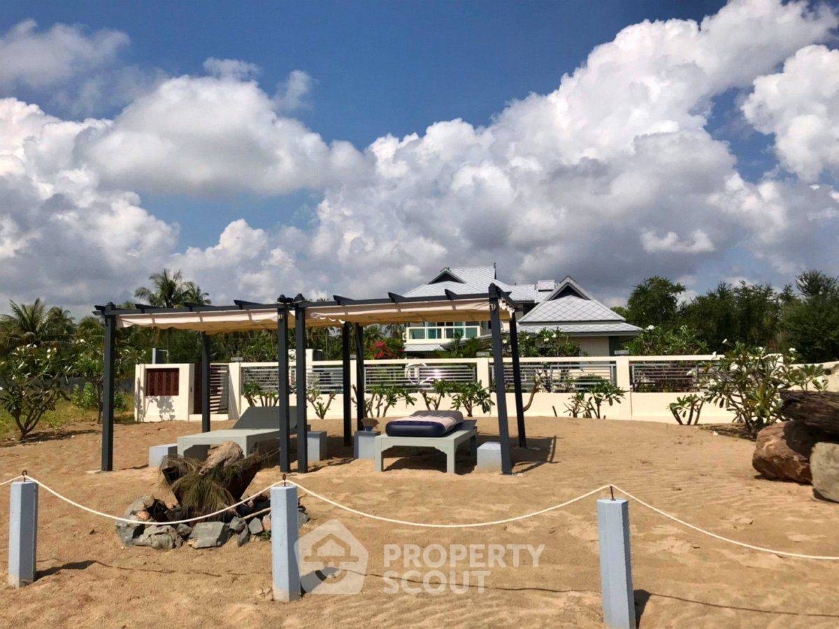 picture 5-BR Villa in Kui Buri (ID 1233501) - 3/34