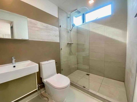 The Room Sathorn Taksin【𝐒𝐄𝐋𝐋 & 𝐑𝐄𝐍𝐓】🔥เรียบหรู อยู่สบาย พร้อมสิ่งอำนวยความสะดวกครบ🔥  ติดต่อไลน์ไอดี: @hacondo