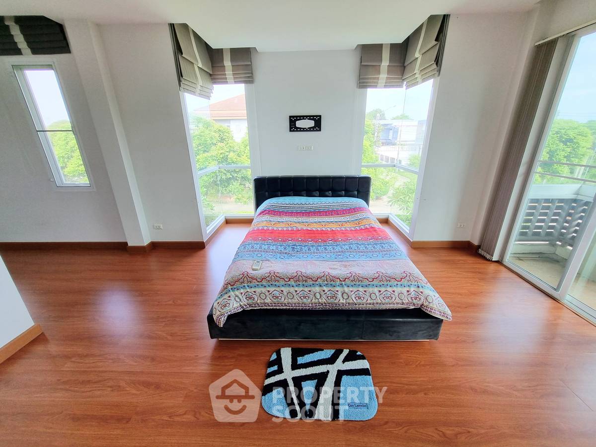 picture 3-BR House at Busarakham Residence in Sala Thammasop (ID 2180220) - 18/24