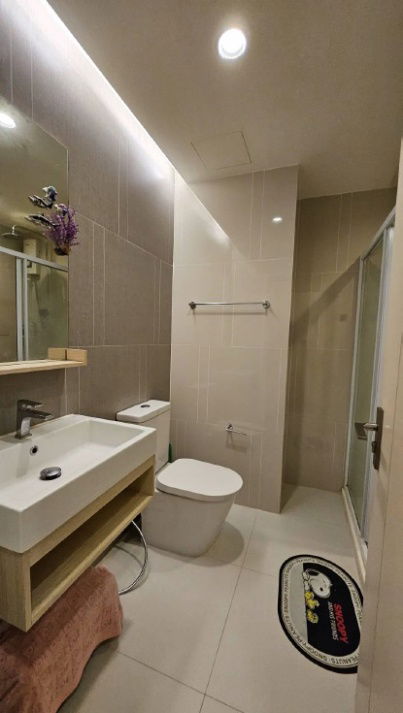 picture Two-bedroom unit for Sale in The Key Sathorn-Charoenrat, near near BTS Surasak - 9/9
