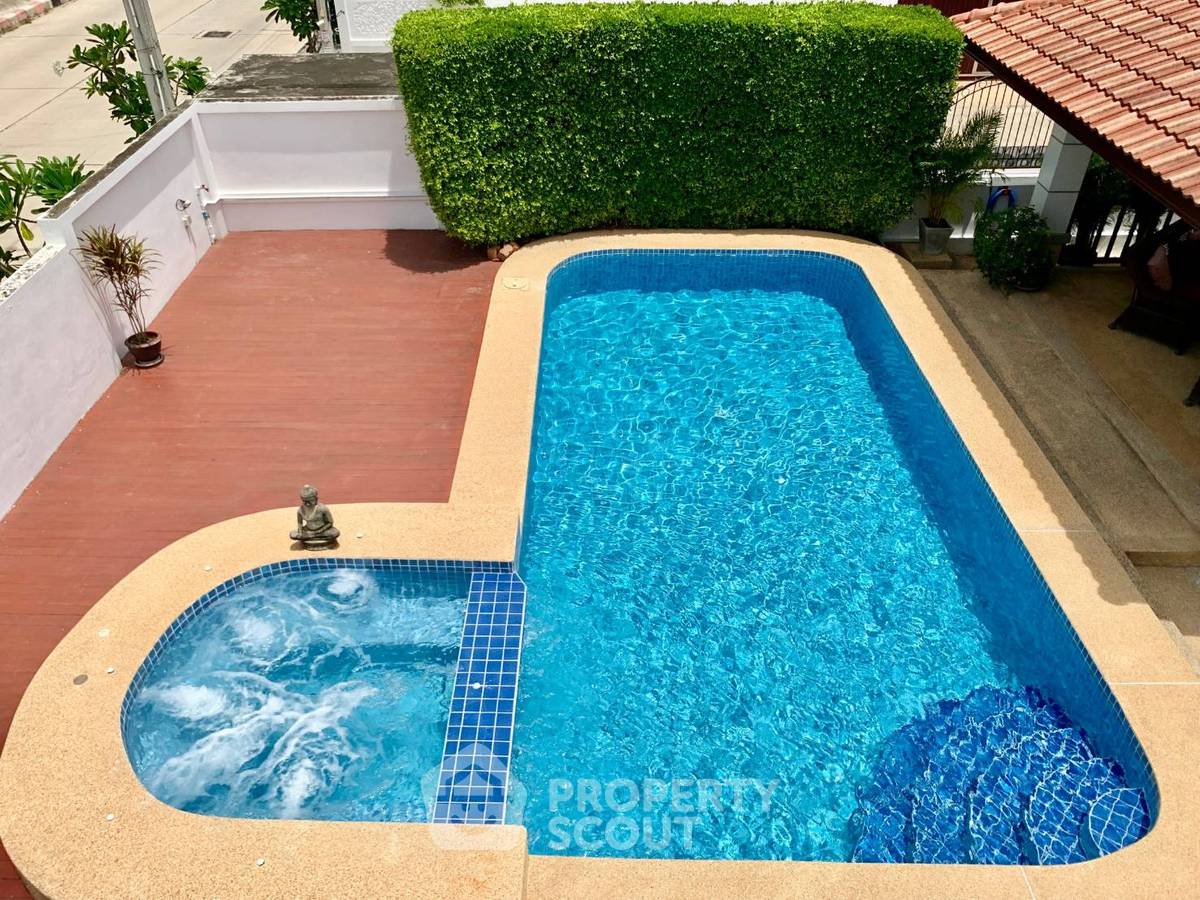 picture 4-BR Villa in Nong Kae (ID 1094572) - 2/25
