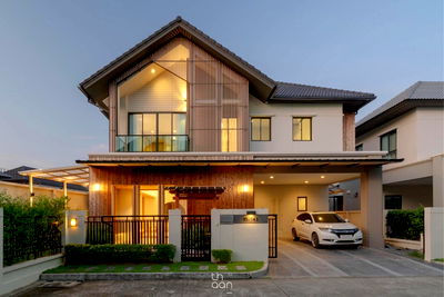 Houses for sale : P0142 Sale! Bangkok Boulevard Srinakarin-Bangna
