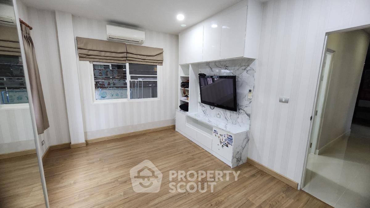 รูป บ้าน 4-ห้องนอน ใกล้ MRT ภาษีเจริญ (ID 1541549) - รูปที่ 4/14