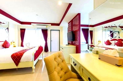 Apartment building for rent Montfort College Primary Section : Chiangmai hotel For rent. 77 rooms, 2 buildings 