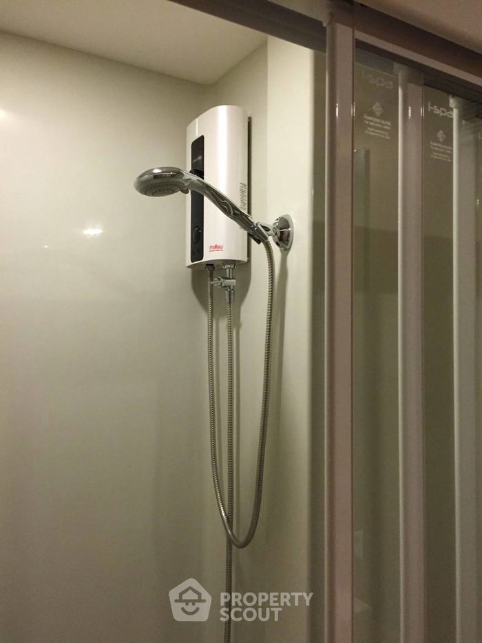 picture 1-BR Condo at Blossom Condo @ Sathorn-Charoenrat near BTS Surasak (ID 2224435) - 14/18