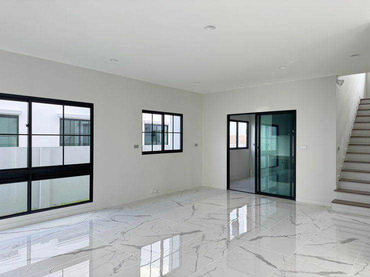 picture House for sale at Setthasiri Serithai - Ready-to-move-in project by Sansiri - 9/12
